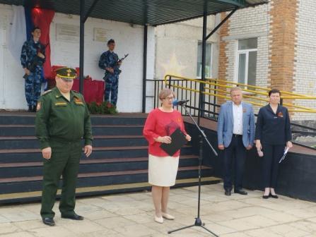 Открытие мемориальной доски в память выпускника школы Велижанцева Максима.